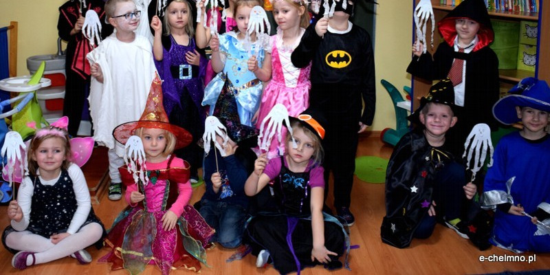 Zabawy "Andrzejkowe" w Niepublicznym Przedszkolu "Brzdąc"