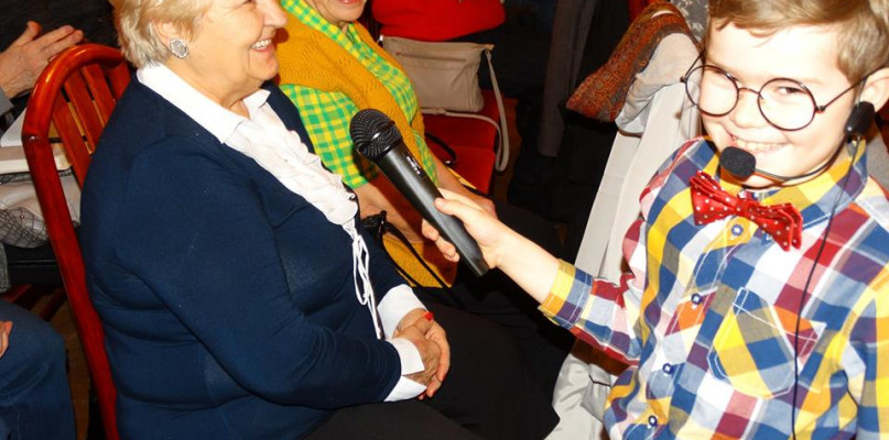 Dzieci z "Czwórki" z wizytą na Uniwersytecie Trzeciego Wieku