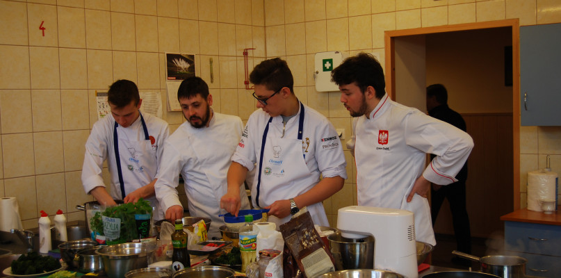 Wyniki konkursu kulinarnego towarzyszącego przedsięwzięciu "Alchemia i Amory"