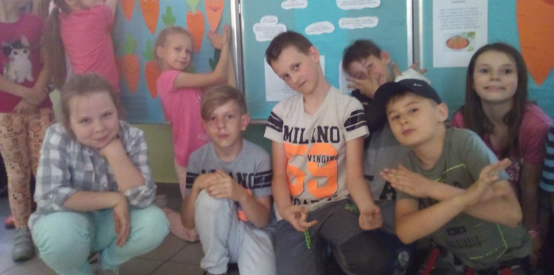 Marchewkowy Tydzień oraz Szkolny Konkurs Recytatorski "Żywe Słowo"