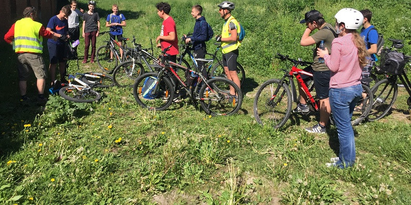 Wyprawa rowerem przez historię...