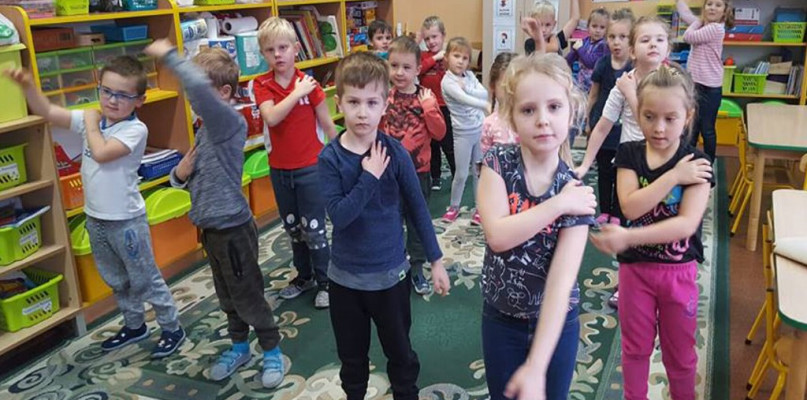 Sposób na wyćwiczenie w przyszłości ładnego charakteru pisma...