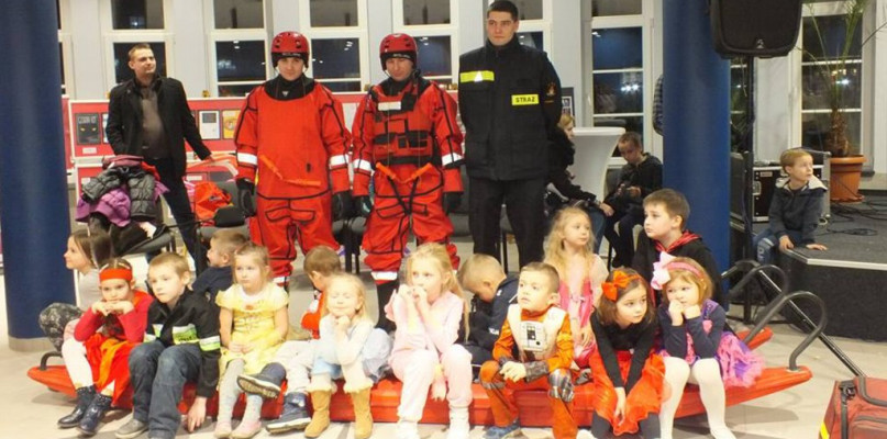 Rozpoczynamy zajęcia taneczno-ruchowe dla najmłodszych.