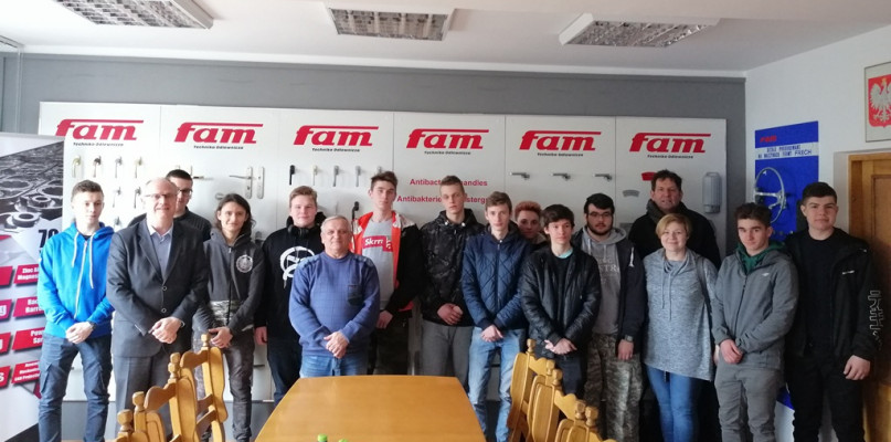 Młodzież z wizytą w firmie FAM