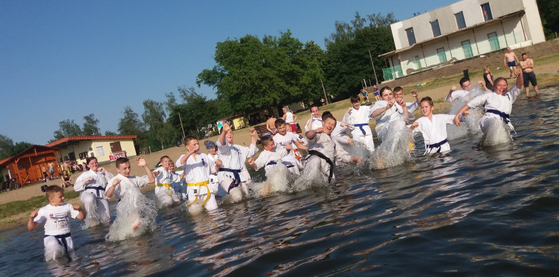 Trening nad Jeziorem Starogrodzkim