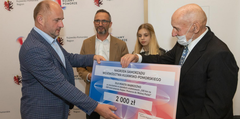 Biegacze z Wąbrzeźna najlepsi w sztafecie