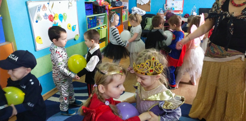 Bal karnawałowy w Tęczowym Zakątku