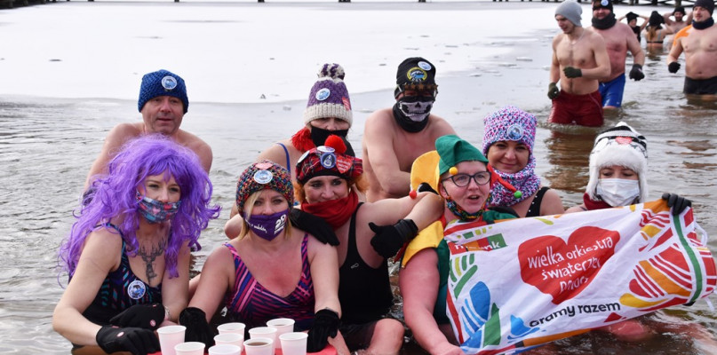 Morsowanie i pomaganie: dziś nad Jeziorem Starogrodzkim gwarno i wesoło