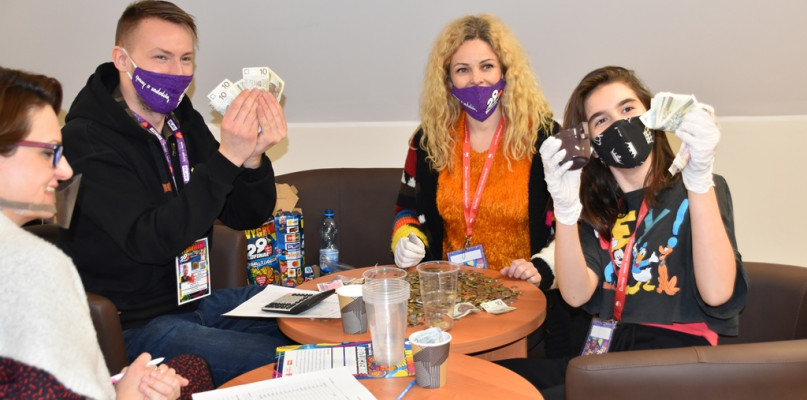 Trwa wielkie liczenie funduszy zebranych na WOŚP w Chełmnie