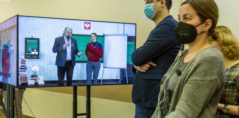 E-szkoła dla uczniów z Ukrainy