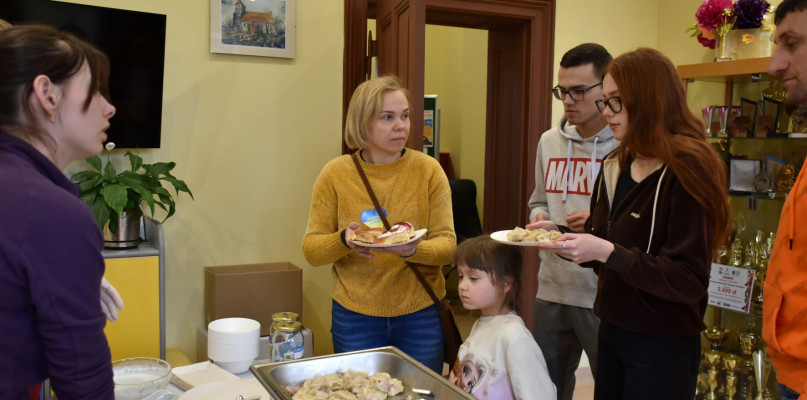 Relacja z Polsko-Ukraińskiego gotowania i degustowania