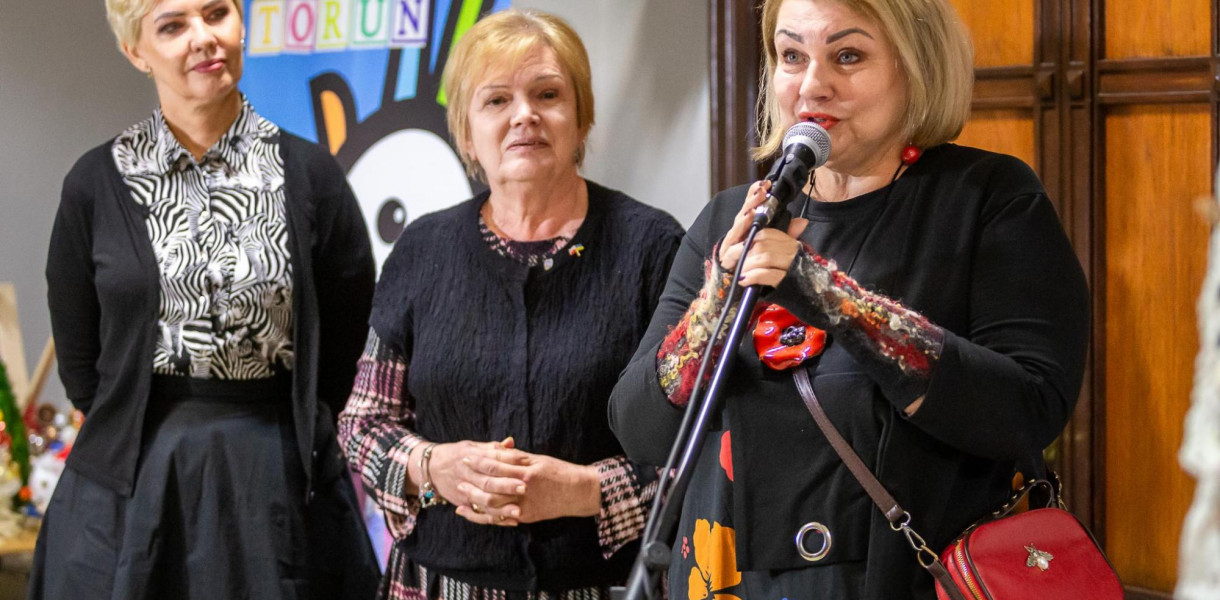 Przedsmak Bożego Narodzenia na kiermaszu rękodzieła