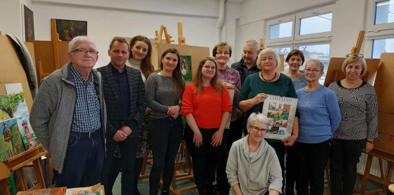 Przedświąteczne spotkanie z Artystkami i Artystami z grupy plastycznej UTW