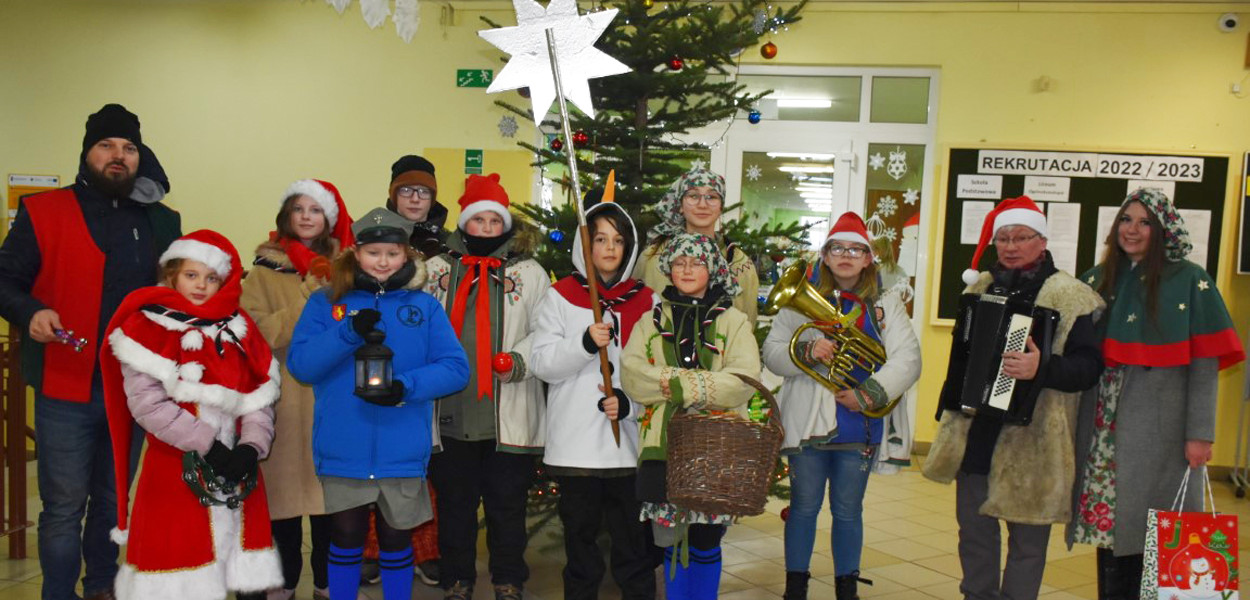 Rozśpiewani Kolędnicy – życzyli "Wesołych Świąt"! 