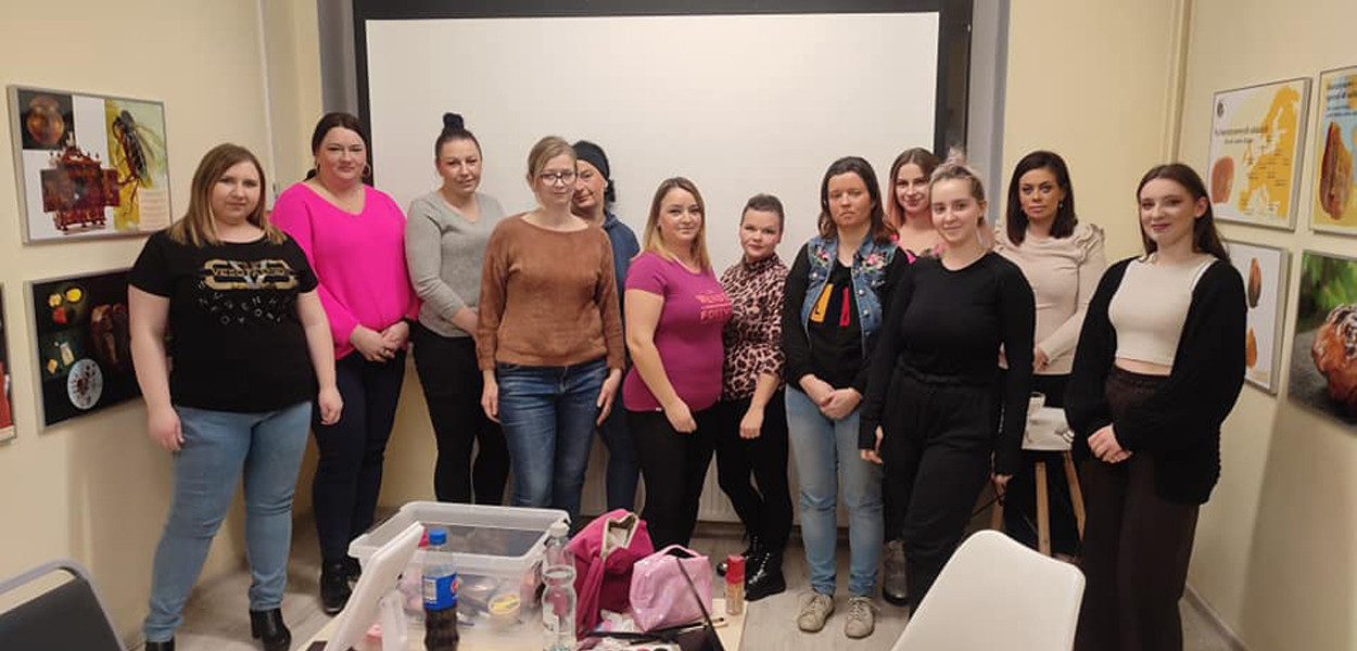 Sympatyczne Walentynkowe warsztaty makijażowe