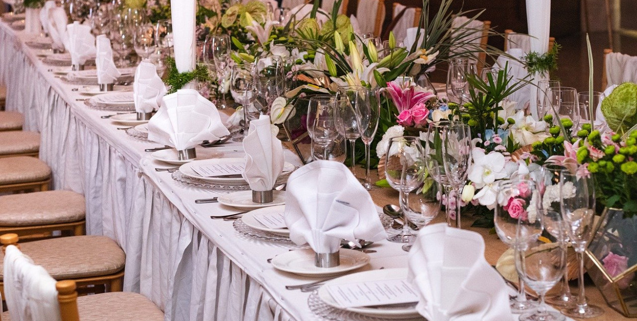 Na co zwrócić uwagę przy wyborze sali weselnej?