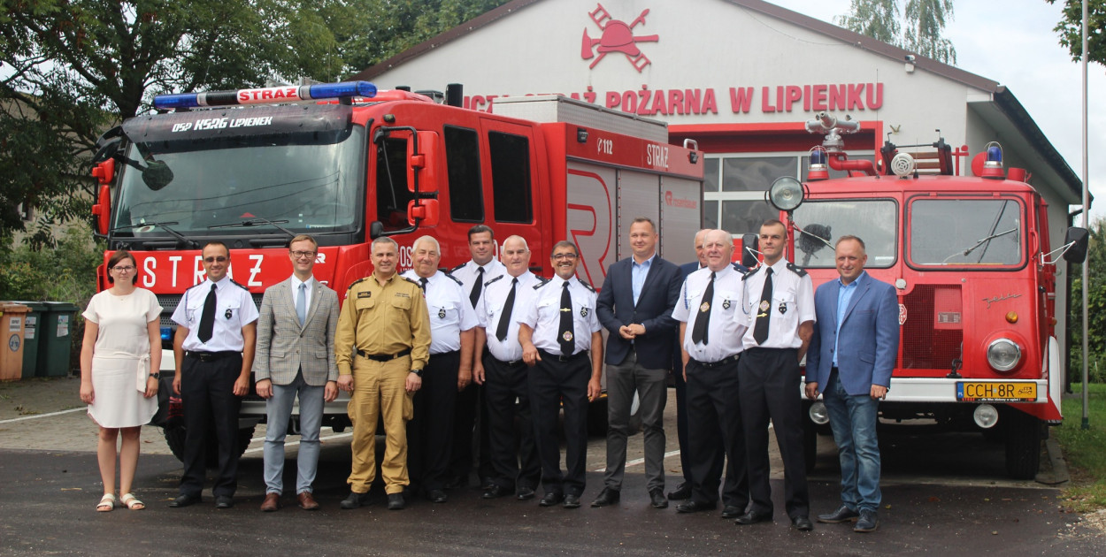 Uroczyste przekazanie sprzętu dla OSP w Lipienku