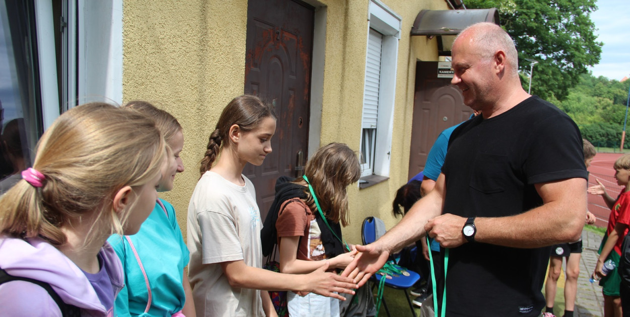 Drużyny SP 2 w Chełmnie najlepsze w trójboju lekkoatletycznym