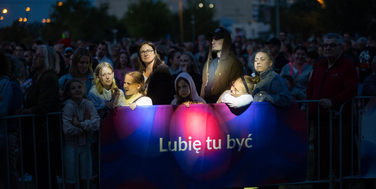 Zaśpiewali pod wspólnym niebem