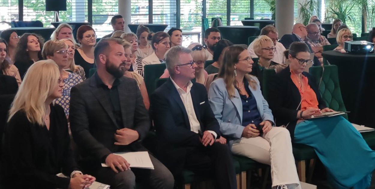 Konferencja pn. "Otwórz serce na dziecko i rodzinę zastępczą"