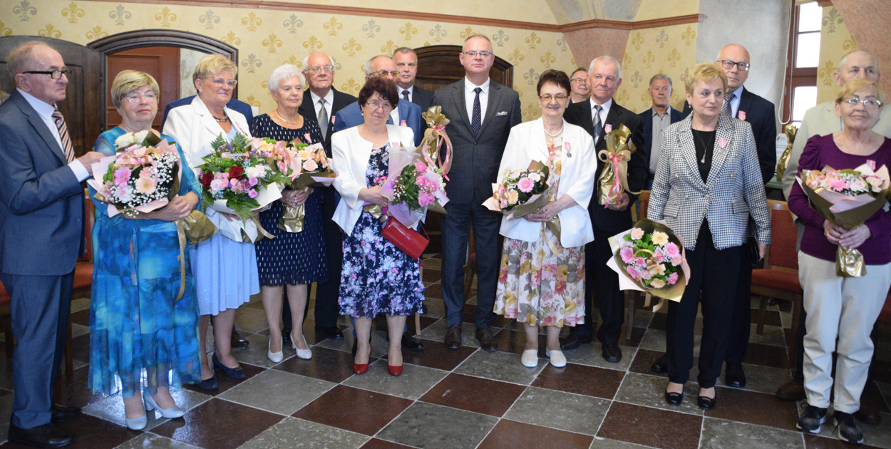 Medale Prezydenta z okazji Złotych Godów. Burmistrz uhonorował Jubilatów 