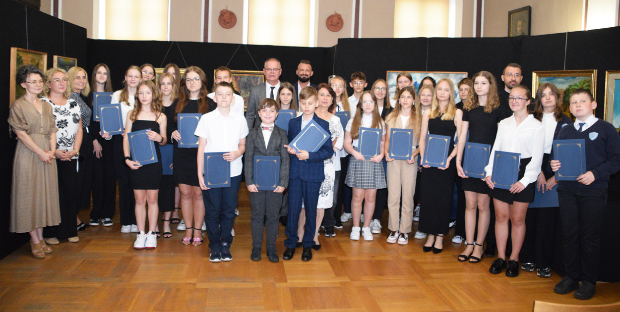 Nagrody Burmistrza Miasta Chełmna dla najlepszych uczniów szkół podstawowych