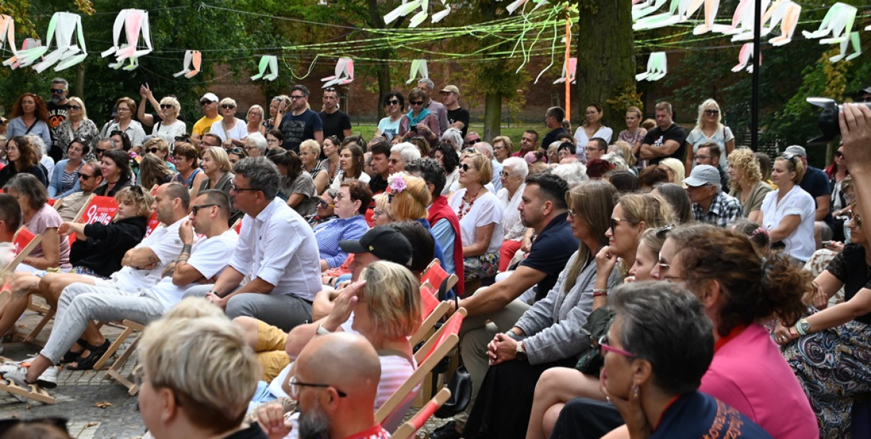 Hirek Wrona, Dorota Stalińska i Katarzyna Figura na zaproszenie BNP PARIBAS