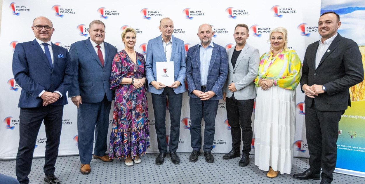 FEdKP i PROW: inwestycje w infrastrukturę i kluczowe projekty społeczne