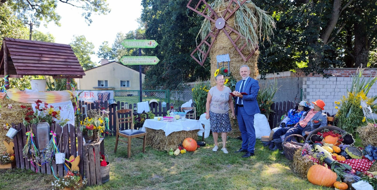 Piękne witacze i wieńce dożynkowe w Gminie Kijewo Królewskie 