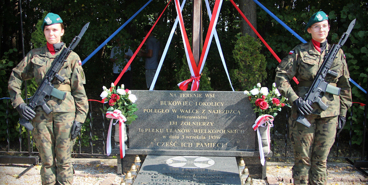 Uroczystość z okazji 85. rocznicy walk 16 Pułku Ułanów pod Bukowcem 