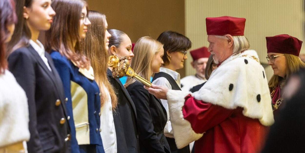 Vivat Academia, vivant Professores!