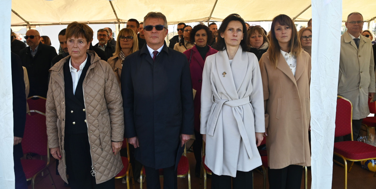 Uroczystość nadania im. Jana Kensika obiektowi sportowemu w ZS CKZ w Grubnie