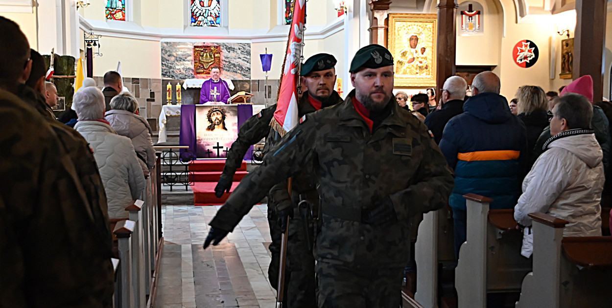 Msza św. w intencji ofiar Katynia, katastrofy smoleńskiej oraz św. Jana Pawła II