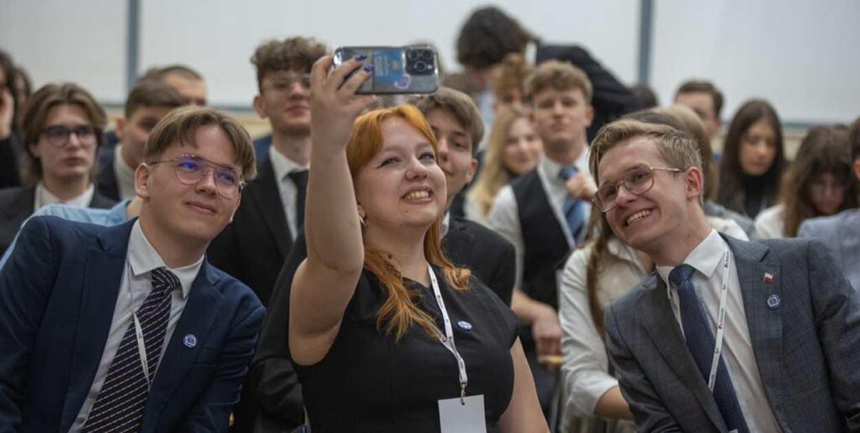 Parlament Młodych obradował w Toruniu (zdjęcia)