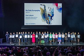 Gala europejska z nagrodami (zdjęcia)-8075