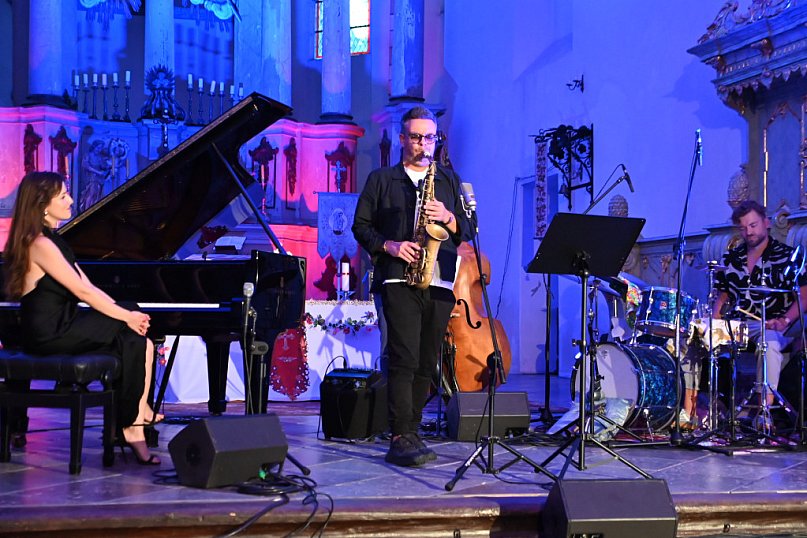 Aga Derlak / NEURODIVERGENT: koncert na zakończenie 9 Hills Festival