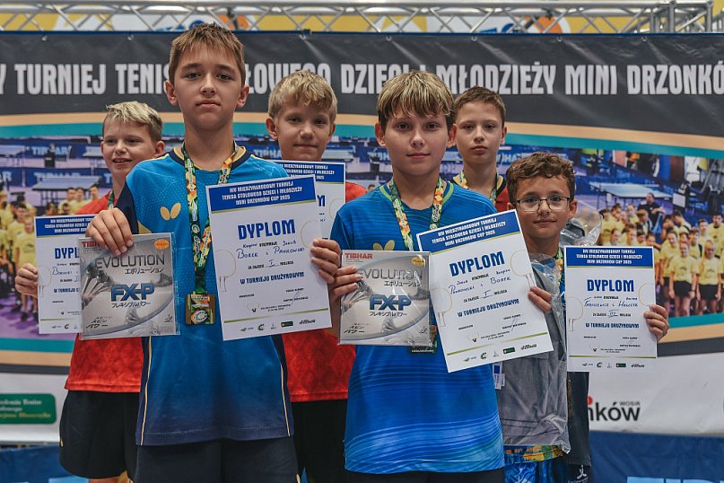 Nasi wygrywają Międzynarodowy Turniej Mini Drzonków CUP [zdjęcia]