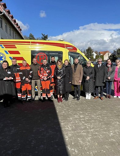 Nowy ambulans dla chełmińskiego szpitala-90832