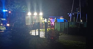 Czujność przy nocnej zmianie: pożar transformatora zaskoczył strażaków z Unisławia-92080