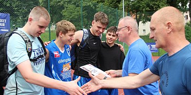 Nasi na podium Turnieju Koszykówki 3X3 w Chełmnie -92963