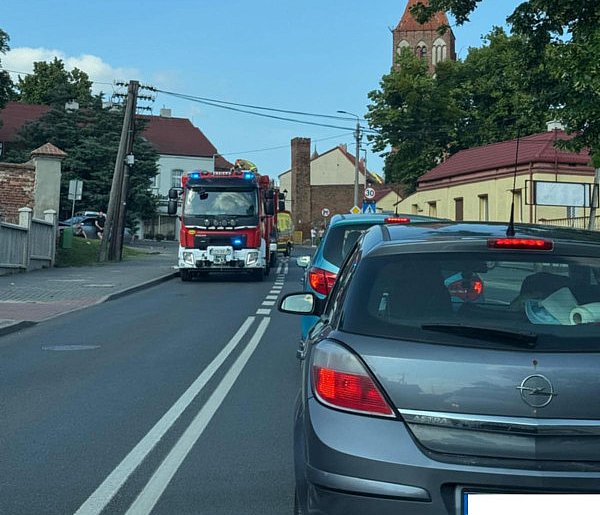 Kolizja BMW i Forda w Chełmnie: jedno dziecko w szpitalu-93178