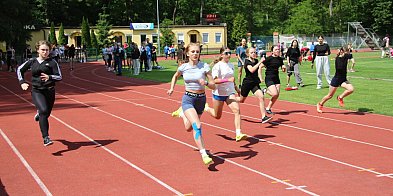 Memoriał Kensika - zacięta walka szkół o pierwsze miejsce-93245