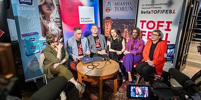 Jan Englert i Agnieszka Dulęba-Kasza odbiorą Nagrodę...-93292