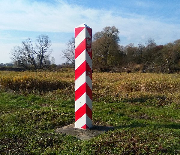 Nie każdy przejedzie bez zatrzymania. Wracają kontrole na granicach Polski-93593