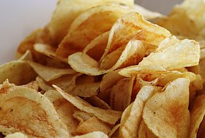 Chipsy Lay’s znikają z półek. W tej partii wykryto niebezpieczne substancje-93641