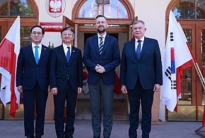 Nowa umowa na czołgi K2 coraz bliżej. "Wzmocnić polski przemysł zbrojeniowy"-93672