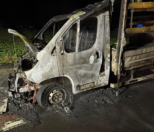 Pożar samochodu i wypadek w jednym dniu w okolicach Chełmna-93704