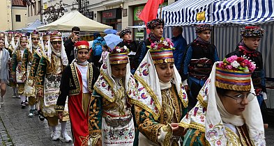 Rozpoczęły się XIV Międzynarodowe Spotkania z Folklorem w Chełmnie-93898