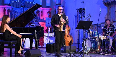 Aga Derlak / NEURODIVERGENT: koncert na zakończenie 9 Hills Festival-94637