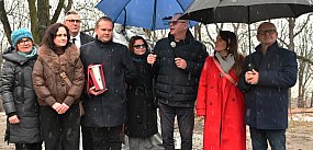 Odsłonięcie pomnika zakochanych Krystyny i Kacpra